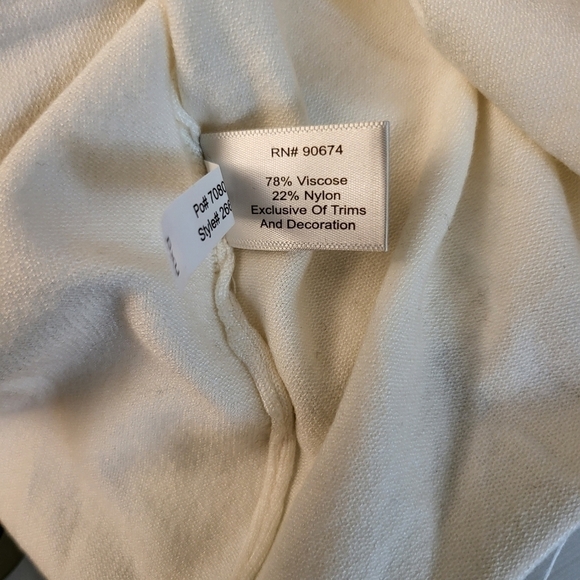 Boston Proper Turtleneck embroidered pearls Jewels Sweater Top M NWOT Cream - Picture 8 of 9